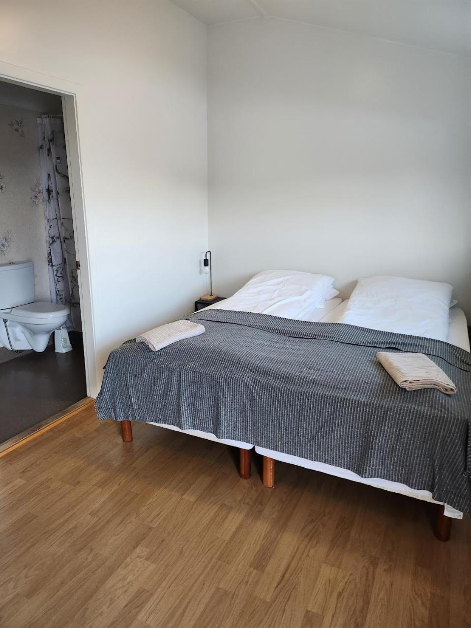 Fjos Guesthouse Varmahlíð Eksteriør billede